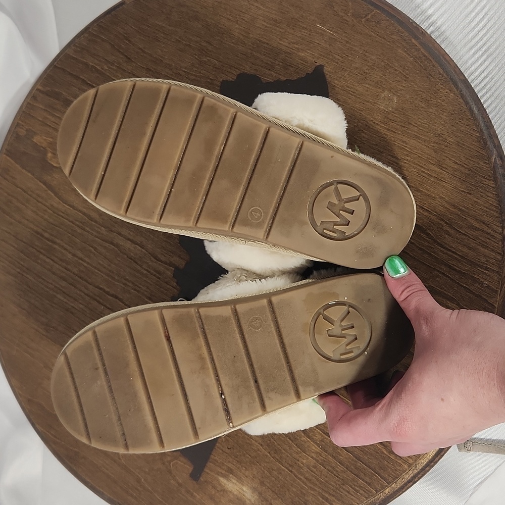 Michael Kors size 4 slippers in gold and silver - Picture 7 of 7